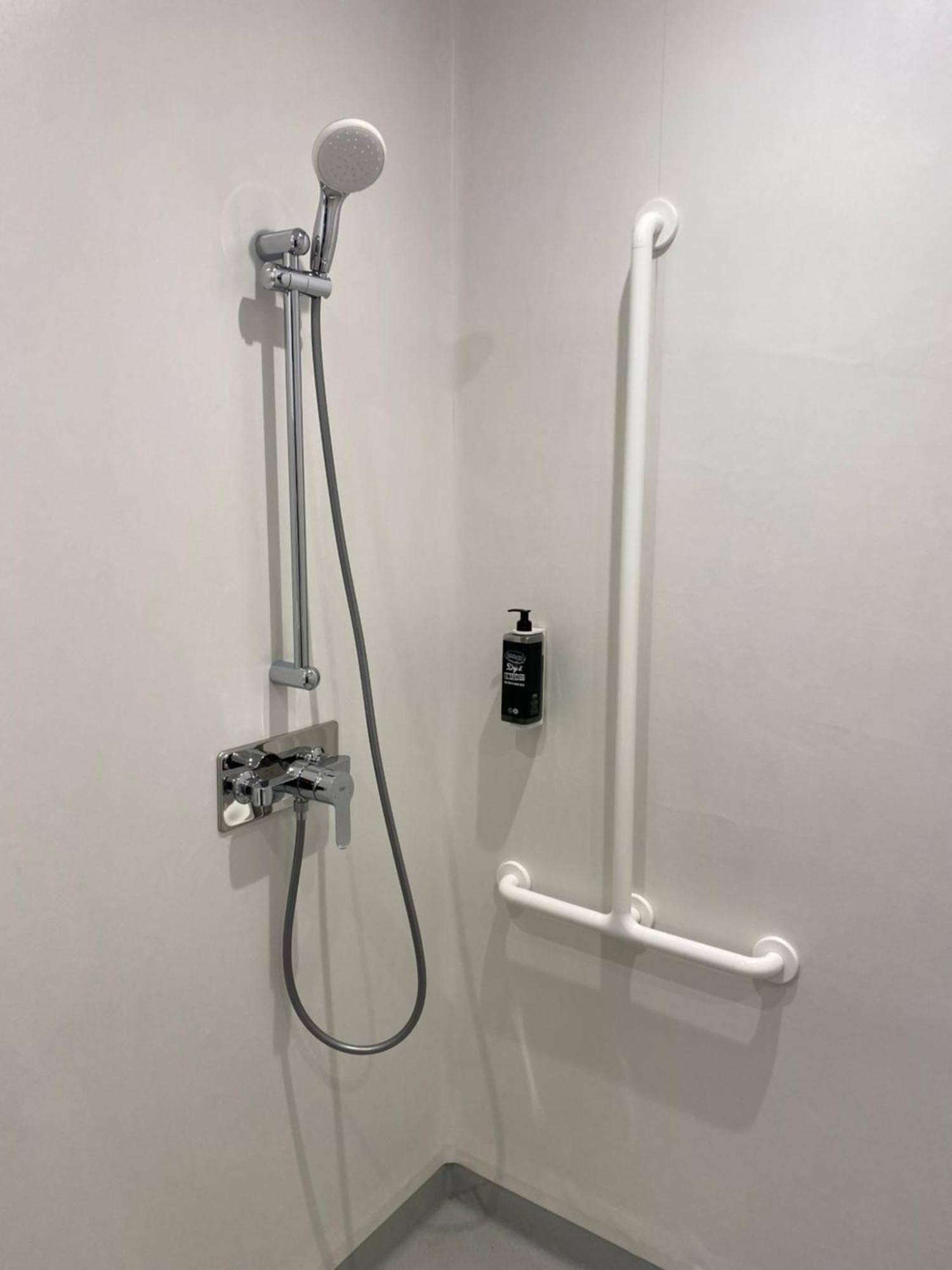 Ibis Budget Loudeac Velodrome Bagian luar foto
